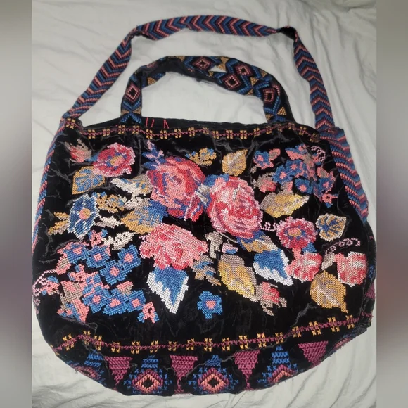 Johnny Was Black Floral Embroidered Tote - Picture 1 of 5